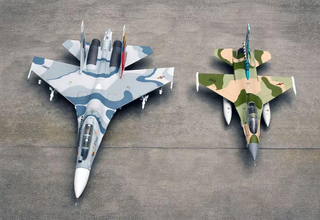 苏30战机和F-16战机尺寸对比！我国当年大批购买苏30战机，就是看上了这个大身