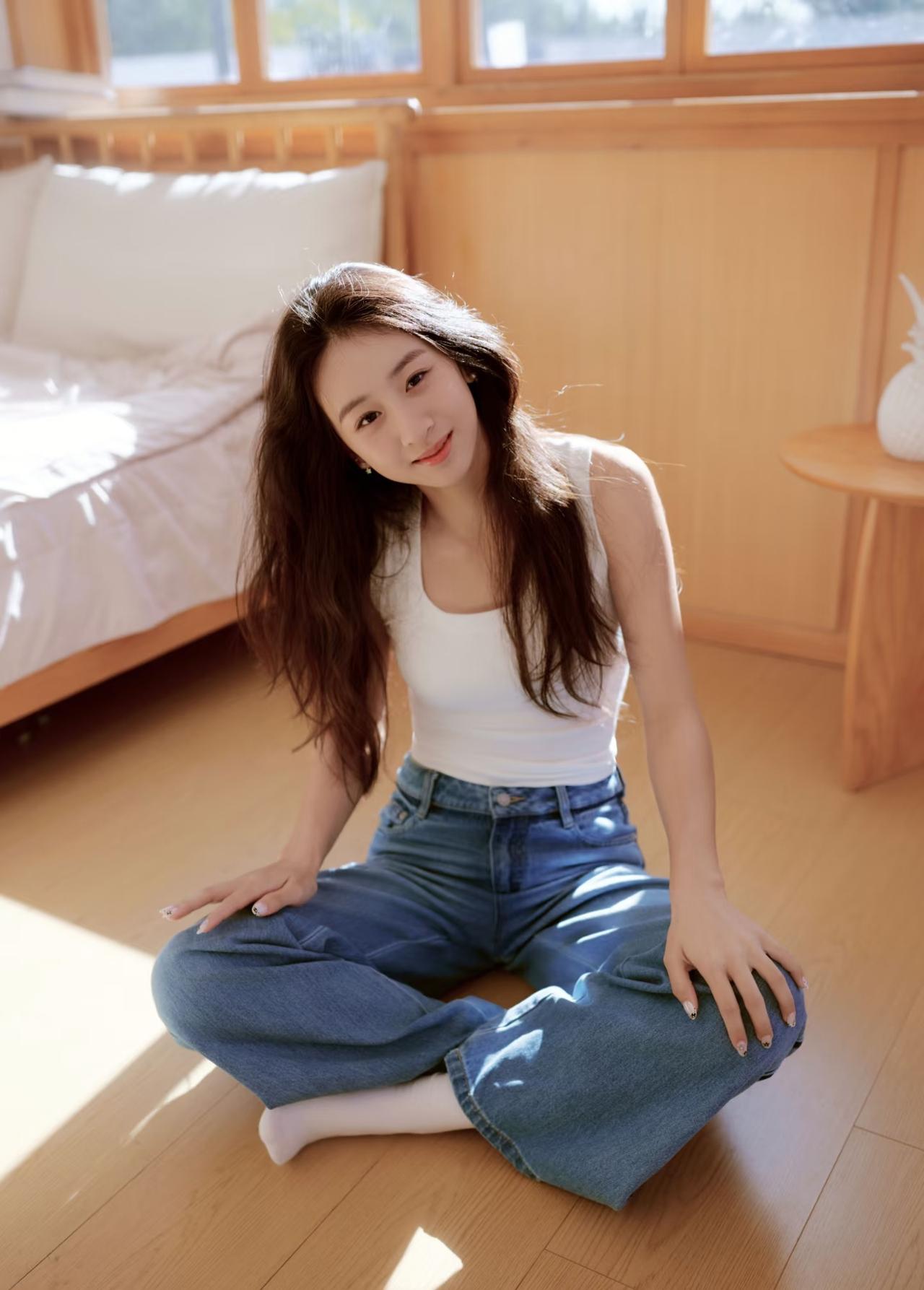 那个像风一样的女孩已经18岁了！田亮与叶一茜分别晒出女儿森碟的18岁生日照，