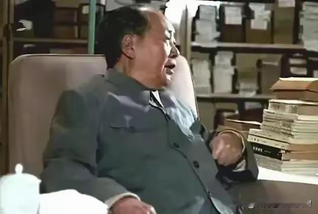太震撼！开国将领集体揭秘：在毛主席面前，所有人心里藏不住半点秘密你敢相信吗
