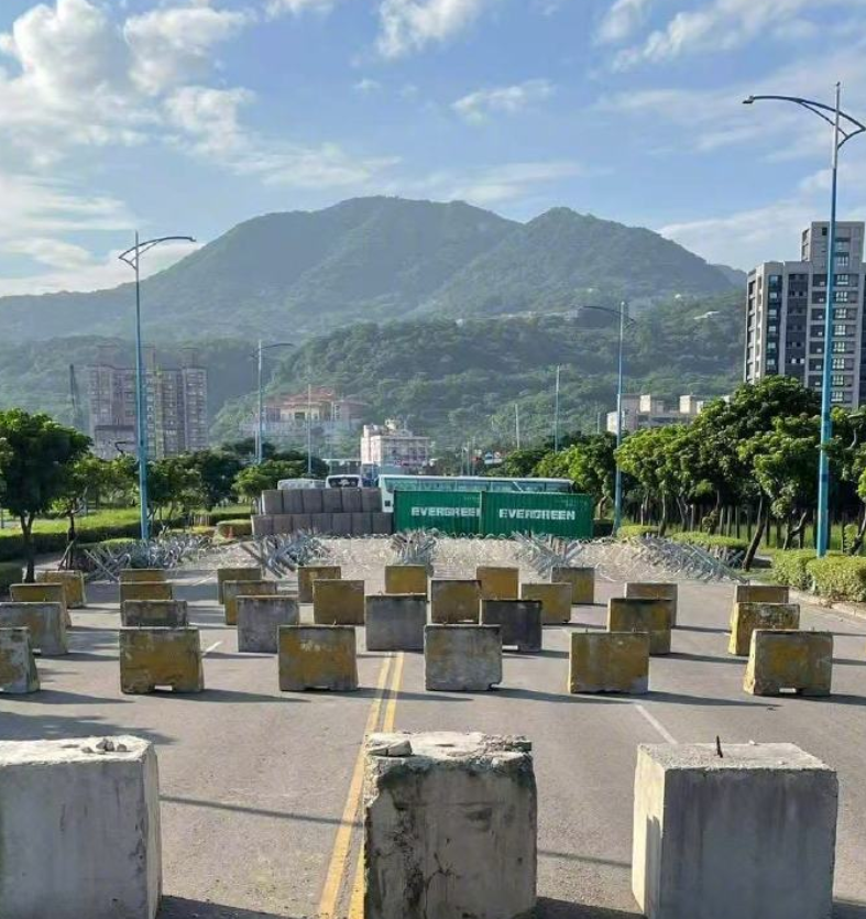 台军“汉光演习”进入收尾阶段，为模拟解放军装甲部队攻入市区的情境，他们开始在城市