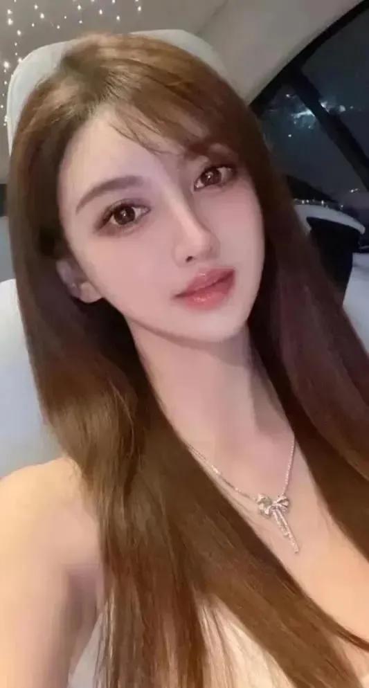 叶珂生下女儿后，一心想再生个儿子。自从有了女儿，叶珂就盘算着要再添个男孩