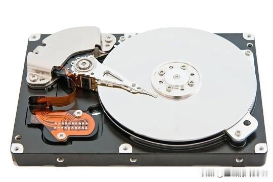 我国造不出整机机械硬盘（HDD），怎么办在ai科技决战时，全球就希捷西数东芝三家