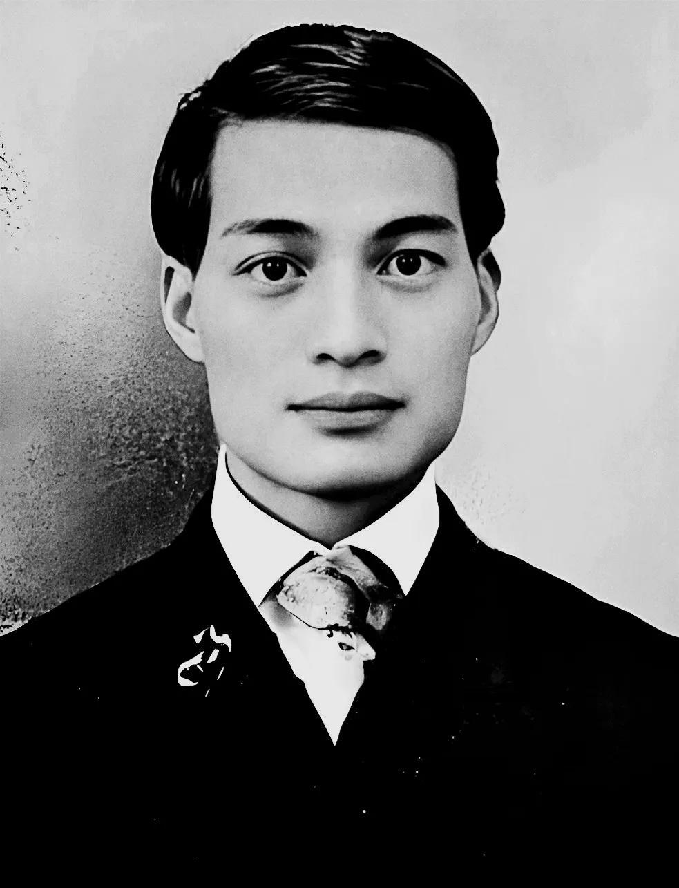 他逝世时年仅29岁，但他的一生，是为中华民族崛起而奋斗的一生。冯如这个名字