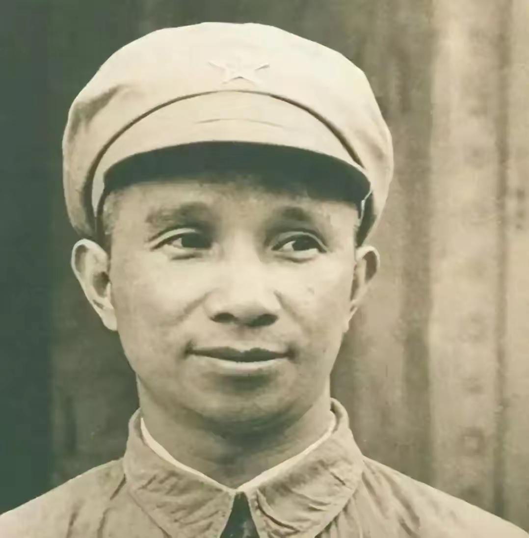 1941年，新四军第一师抓了200多名特务，粟裕知道后，忍不住开口："是不是搞错