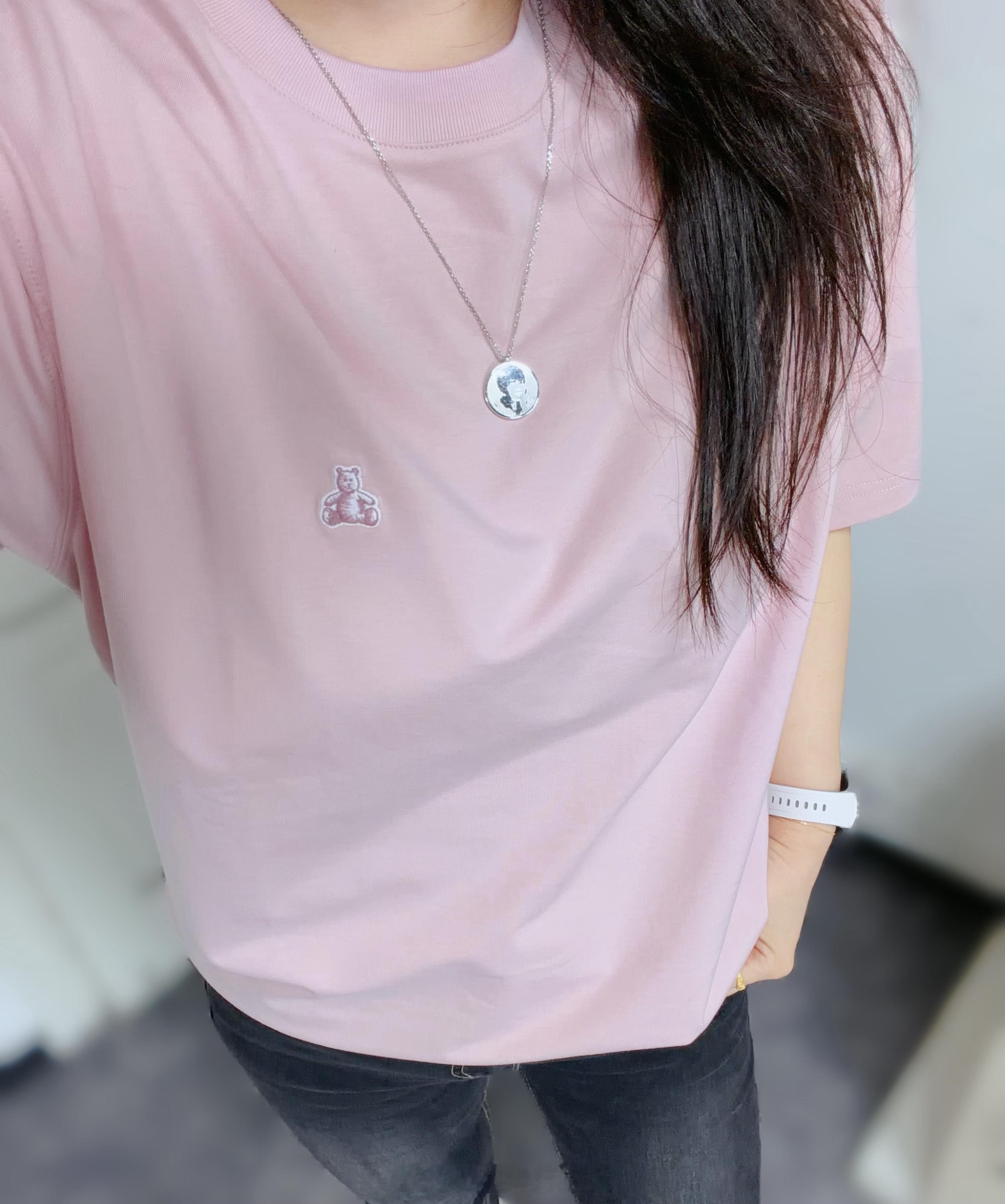 成毅六福珠宝全球代言人今天的穿搭很满毅