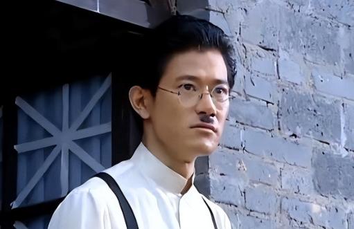 一个日本大阪的穷小子，在中国混了二十多年，娶了中国老婆，闺女也入了咱中国籍，可就
