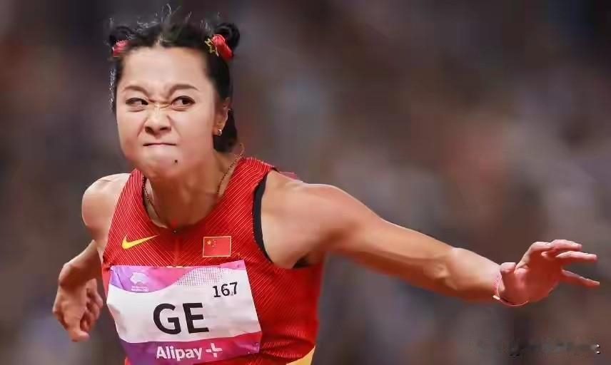 什么情况，“哪吒”请假？第一次看到，全运会女子100米决赛，比赛成绩出来，最后