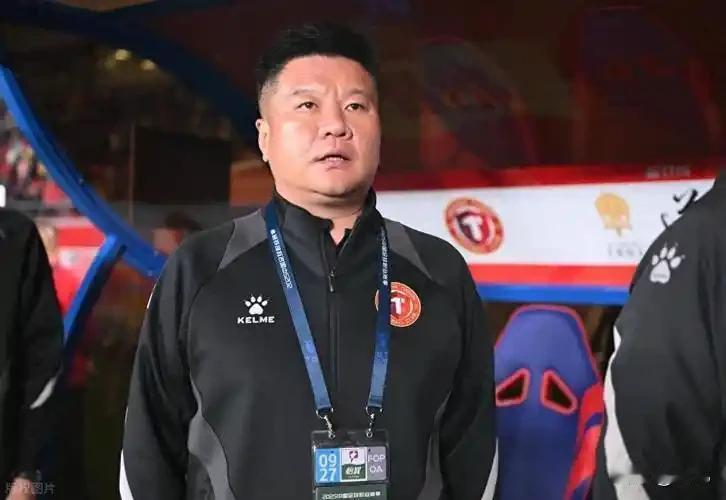 辽宁铁人这波儿引援太猛了，巴西博塔弗戈边锋热菲尼奥、瑞典中后卫瓦吉奇、成都蓉城中