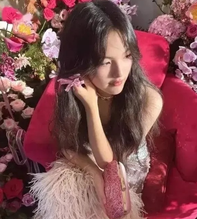 真想不明白，王诗龄还是个孩子，为什么李湘总是在社交媒体上晒她的照片呢？王诗龄又