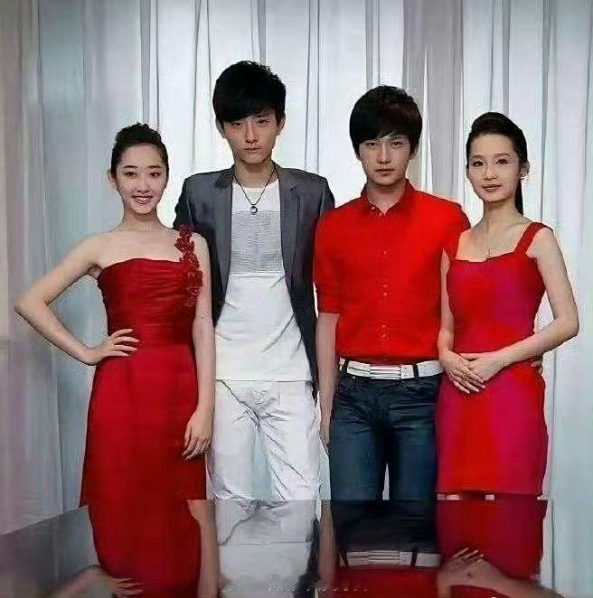 当年这四个小孩没想到多年后会这么火的吧