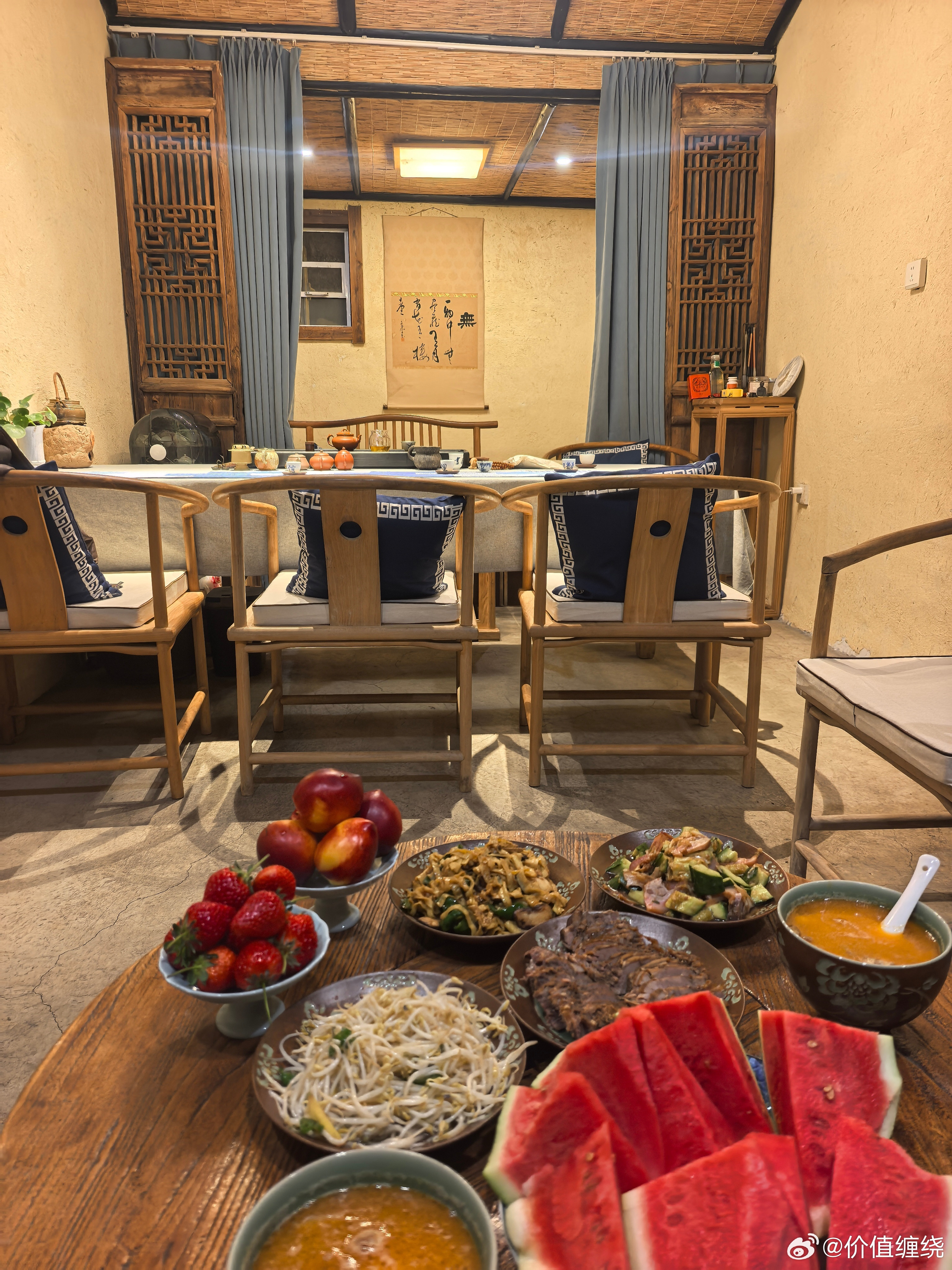 我真正的身份是一个隐士，山野村夫，每天粗茶淡饭，参禅悟道