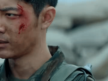 肖战演戏是真的走心又认真。别人在意妆容好不好看、会不会被议论，他只在乎角色够不够