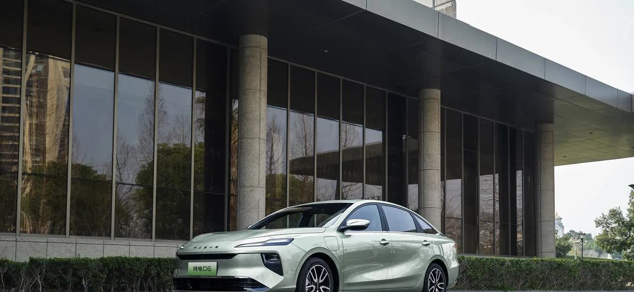 听我一句劝，2025年买车这样选！50万：问界M940万：理想L9