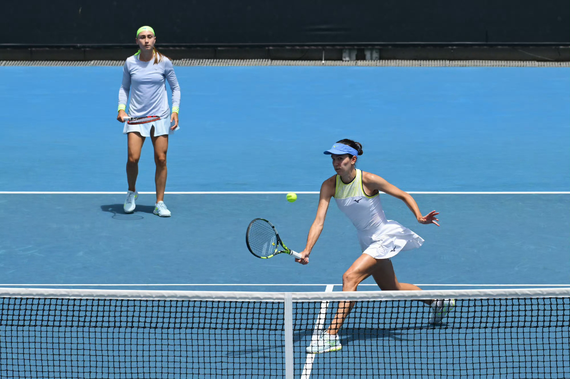 澳网2026女双半决赛，达尼丽娜/克鲁尼奇7-6(2)/3-6/6-4击败达