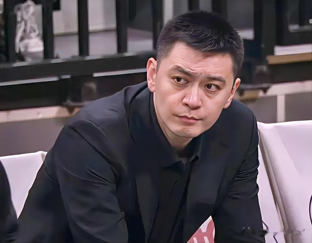 辽篮主场83--87负于深圳队，输球还真的不能都怪杨鸣，原因很简单。辽篮主场四