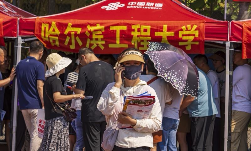 高三填报志愿家长与考生，一定要警惕！这几天，各大平台直播间一下子冒出了很多很多