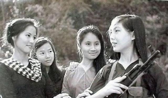 1968年，美军俘获越南高级女军官阮林清，为了从她嘴里获取越军机密情报，