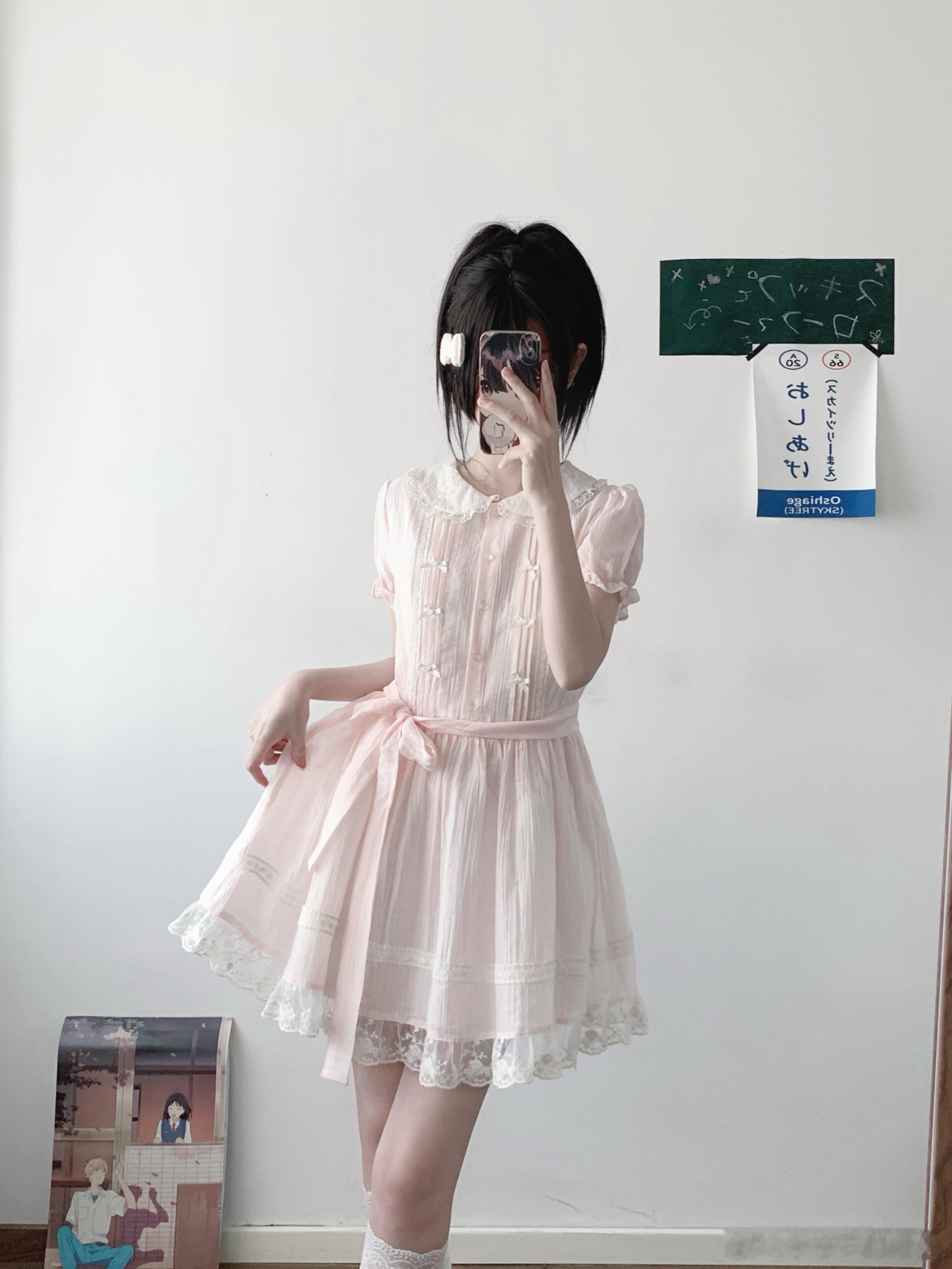 jk粉嫩可爱娃娃领粉色连衣裙超级古早娇俏感连衣裙：少女心事今天穿什