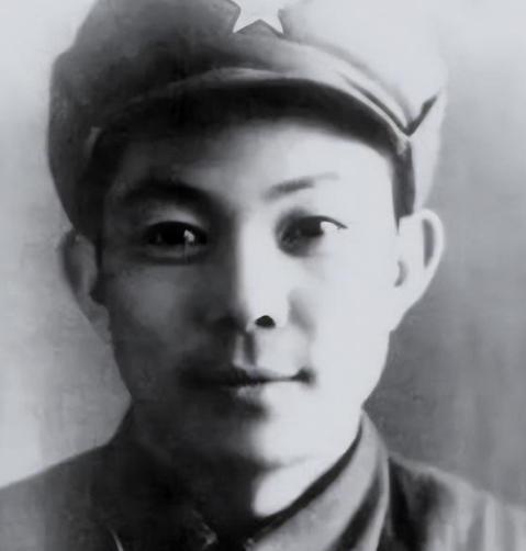 1944年，美军观察组来到晋绥前线参观。一位少校自称“神枪手”，非要同八路军比试