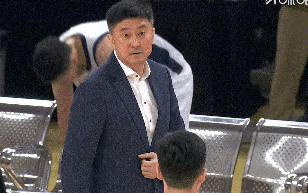 不出意外，今年应该轮到他了！广东男篮在新赛季阵容上也做出了不少改变，其中张文逸