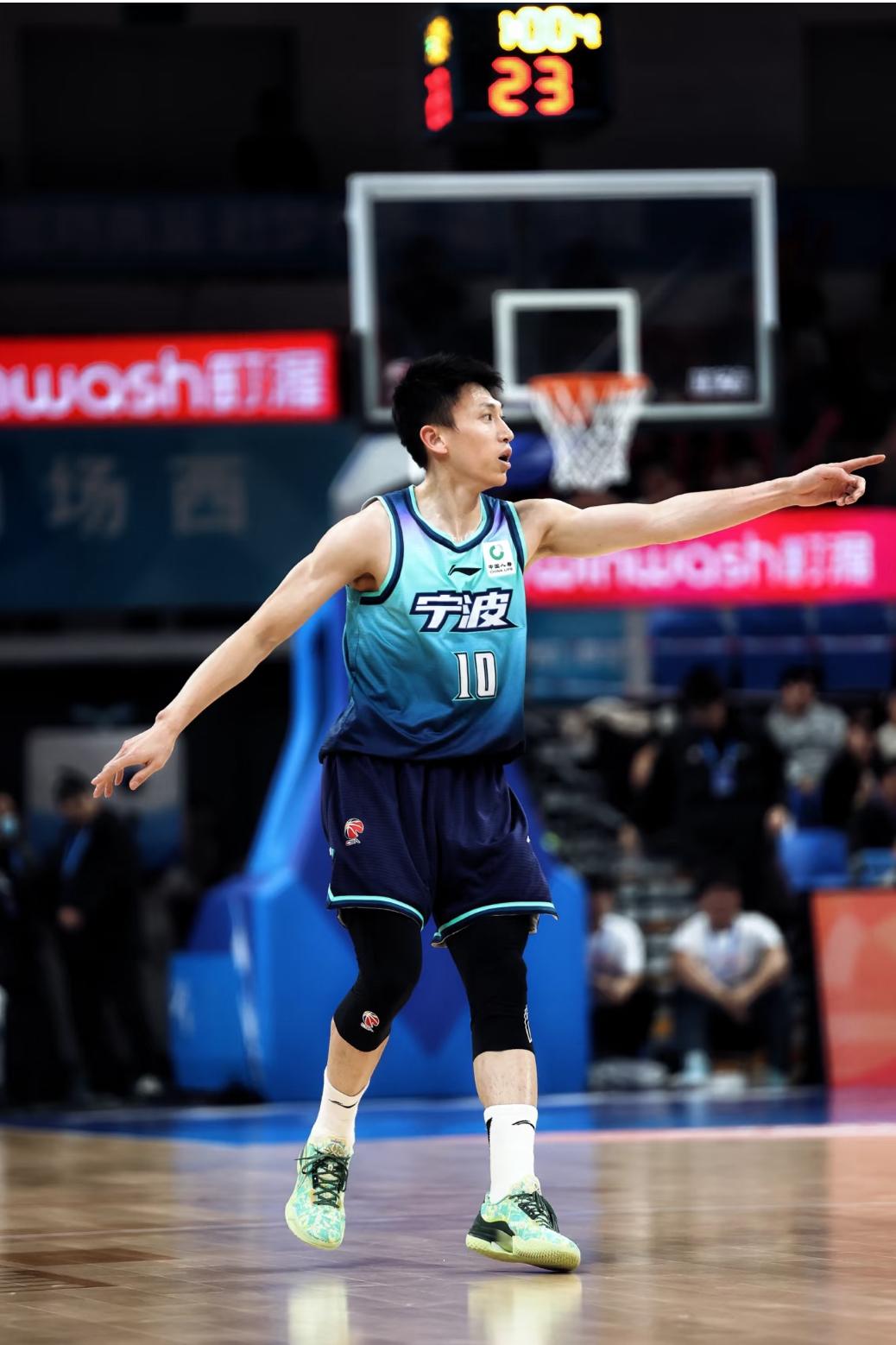 旧将反杀+新援过关，宁波赢北控藏两大深意，季后赛真要冲了最狠的阻击，