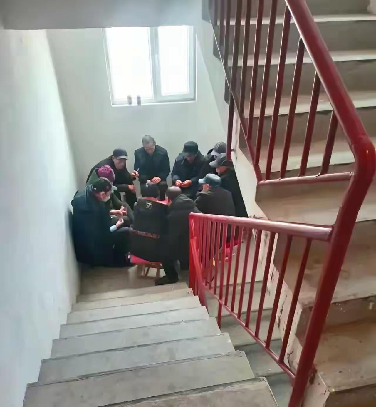 发生火灾的话，这样是不是算占据了应急通道