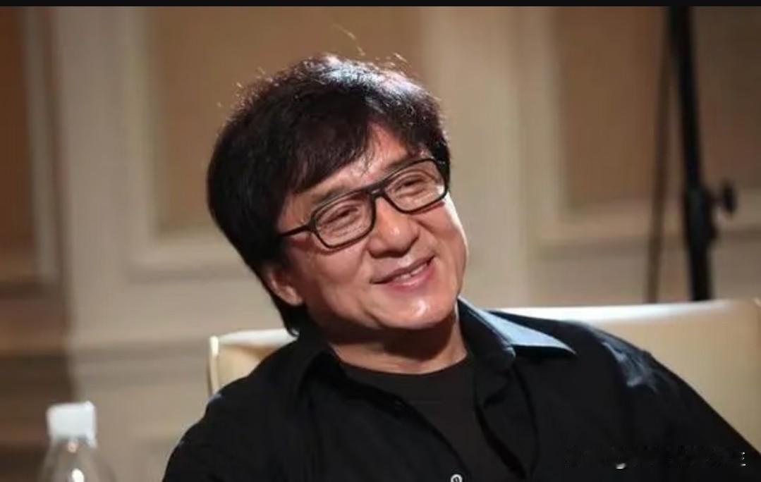 成龙曾说了句大实话：“我在全世界拍戏，看到太多中国人在海外过得很惨——不是