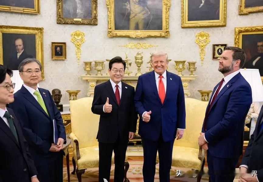 李在明确实比尹锡悦厉害，后者虽然说是坚定的亲美人士，但比起李在明这位媚美的人，还