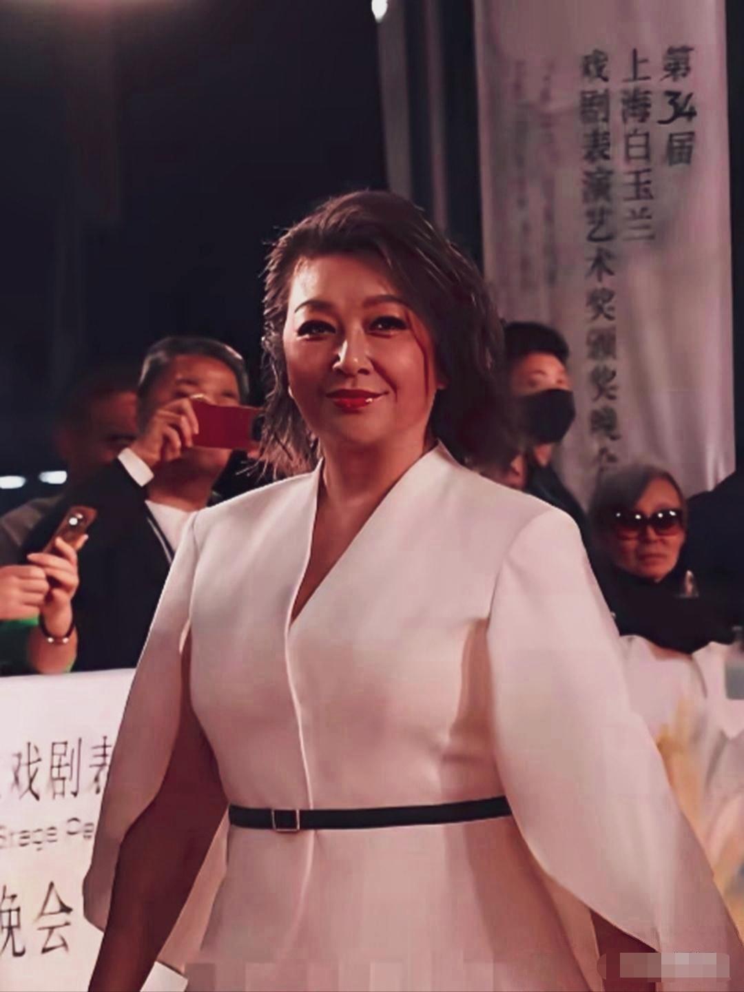 江珊真壮实！估计有150斤！
