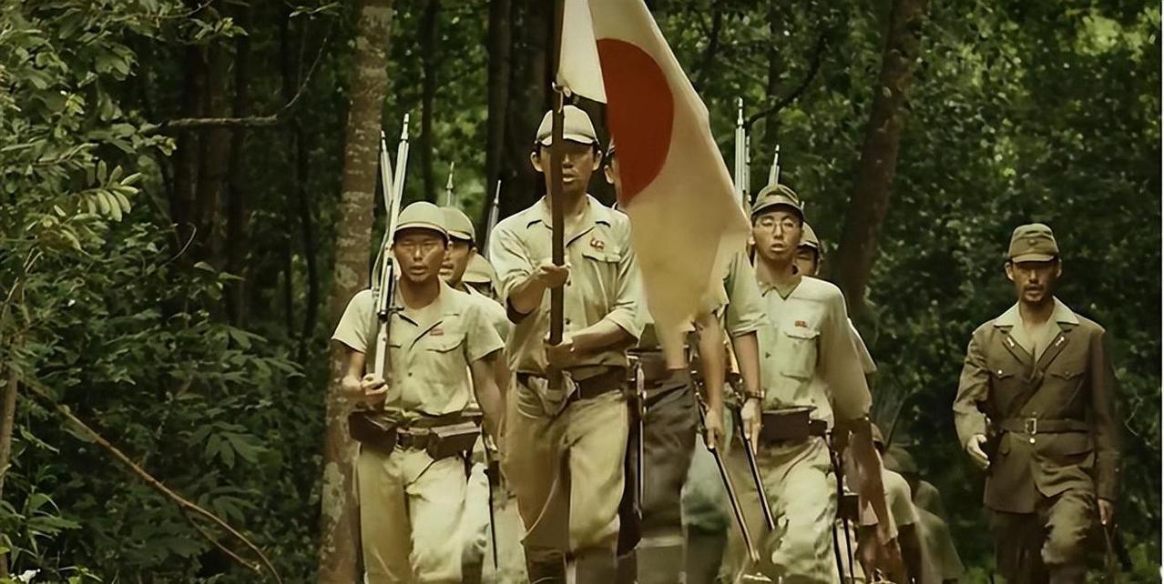 二战结束时，日本纸面还有700万军队，本土没丢，占领区也还在，为什么日本天皇就宣