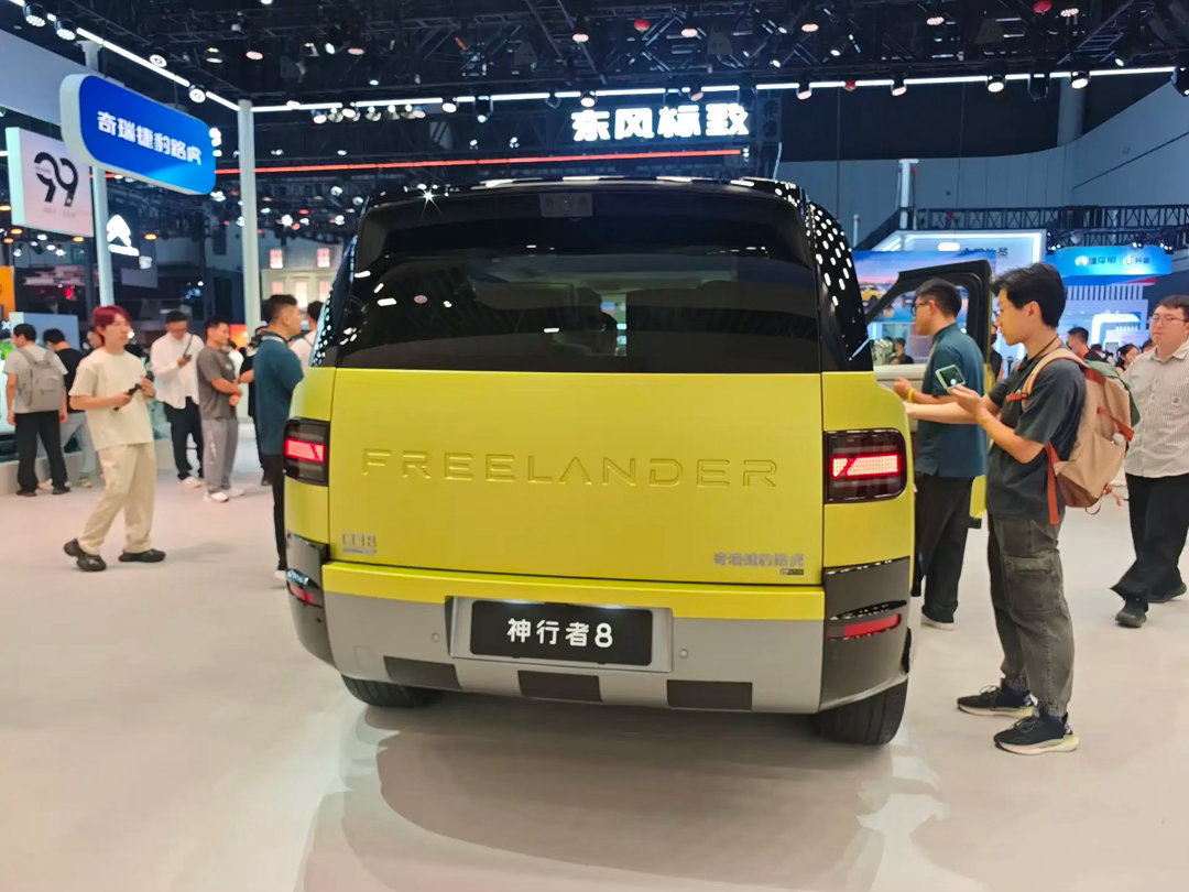 神行者82026年9月上市，中大型插混硬派SUV。车身长宽高5010×1980