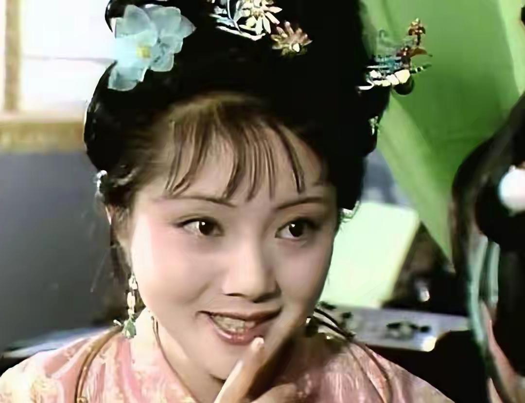 赖家请客，薛宝钗前往祝贺，林黛玉去没去呢？翻遍《红楼梦》第四十五回前后的文