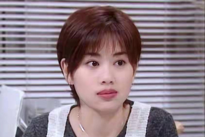 谁会想到嫁给演员张铎的姐姐，竟然是陈松伶，《天地男儿》的女主方巧蓉竟然嫁给了一个