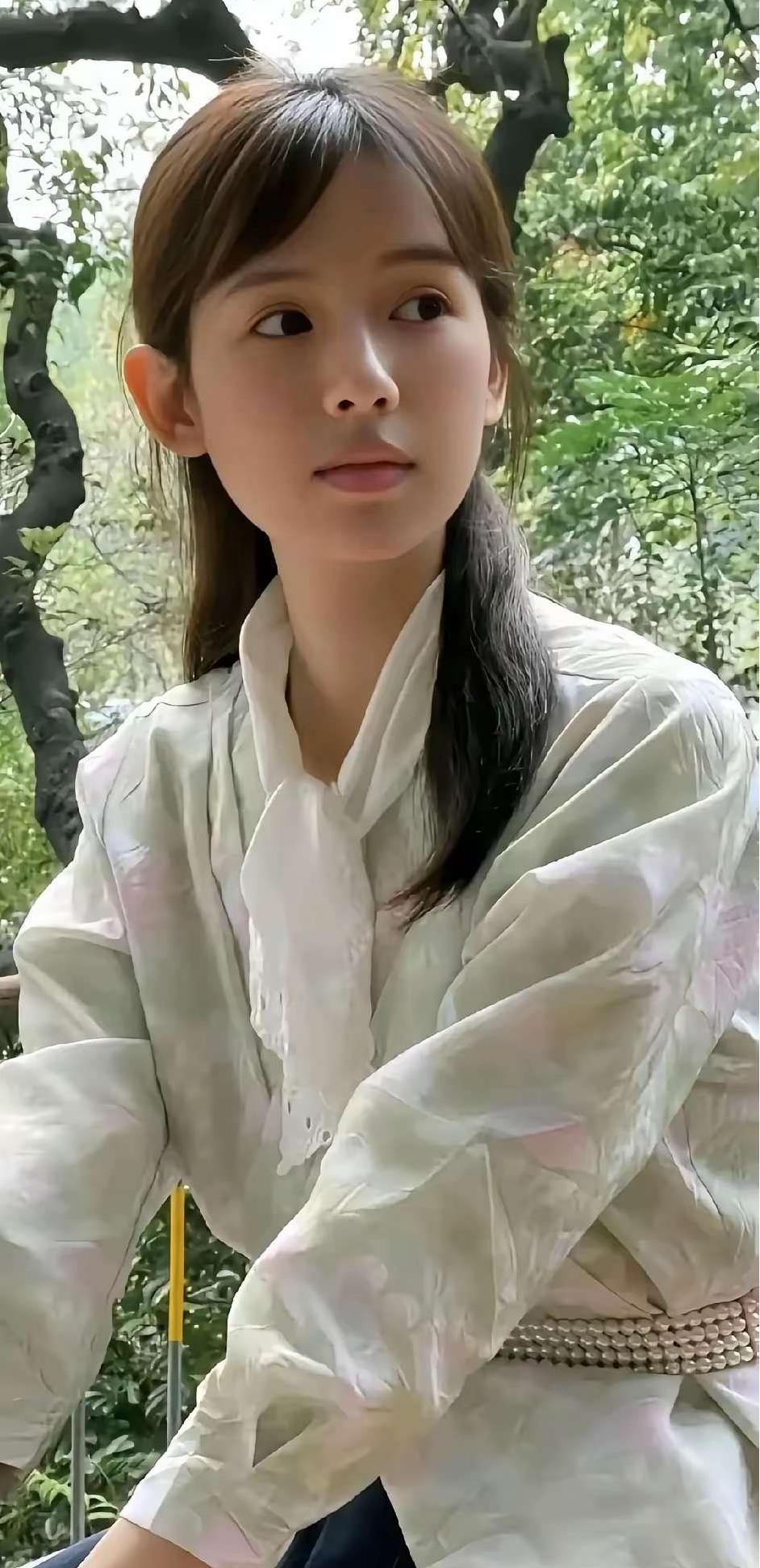 山村小表妹，感觉颜值咋样？
