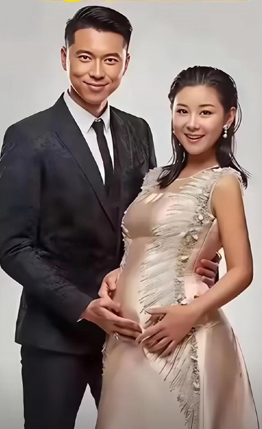 这次是第三胎，一定要拼个女儿，有小棉袄才圆满。40岁李小萌官宣怀三胎，被王雷宠