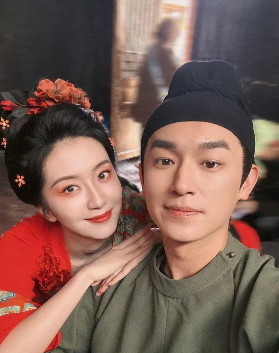 唐诡3卢凌风前CP团建卢凌风怎么回事？居然在唐诡里看到了你这么多前任cp，咱就