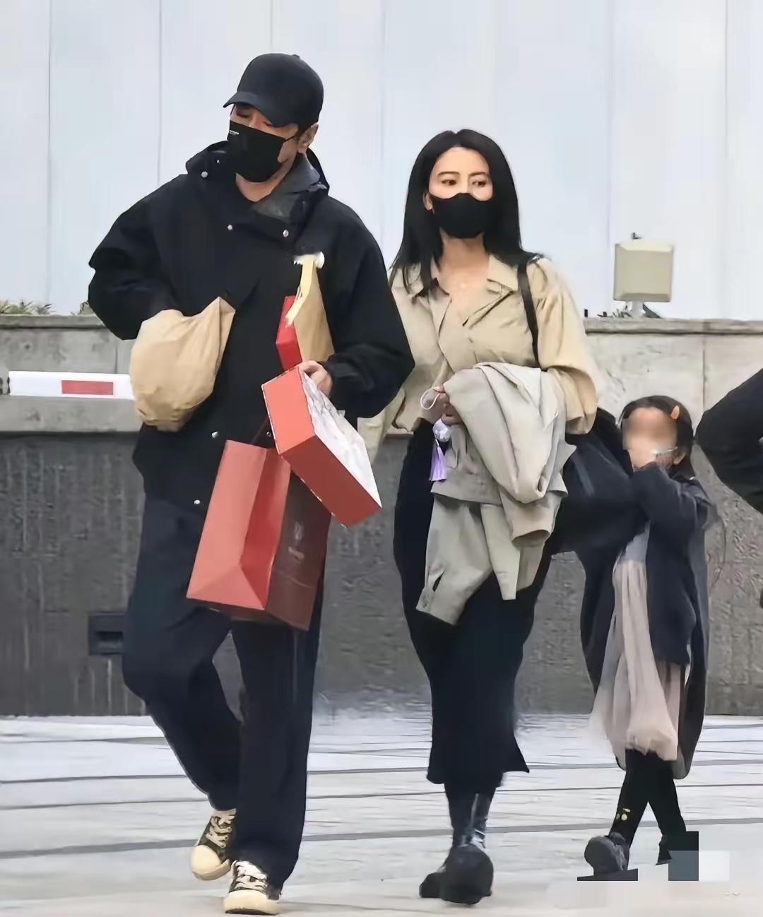 高圆圆赵又廷哪会离婚？不是没选择，是没人比赵又廷更懂把爱藏进细节里。本该回湾湾定