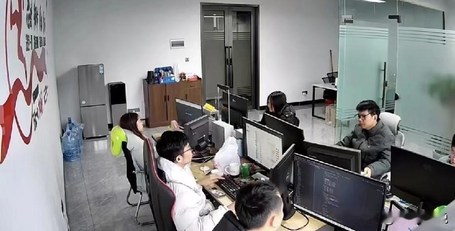 换多了工作才知道，关于判定“领导好坏”的6大黄金定律，真的是一点都不带错的：