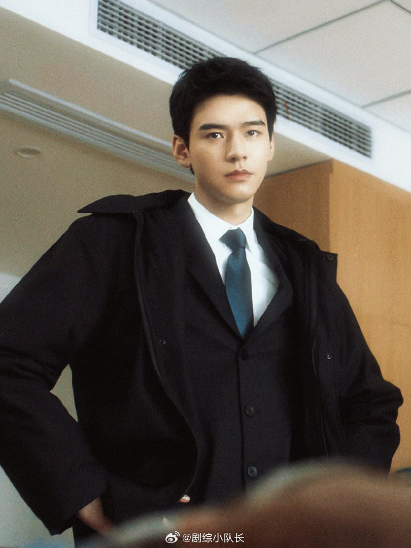 龚俊回应沈谢秩被停职家事法庭沈谢秩想上班却没班上，龚俊那张打卡失败的截图确实很