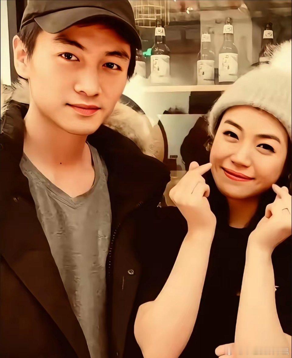 陈妍希还爱不爱陈晓，不好说，但有一点敢肯定，陈晓早在离婚时，就已经放下陈妍希了。