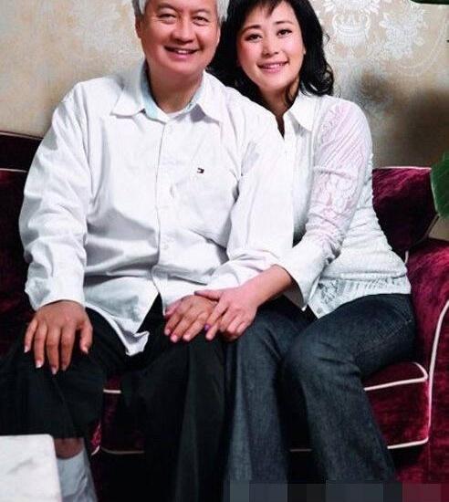 洪晃聊起早年纽约饭局，我听完只剩一句：别把朋友当提款机。那会儿有个华人外号“