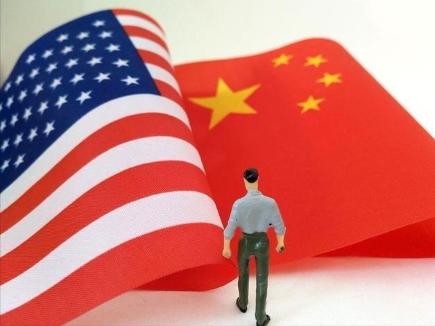 大反转！中美GDP占比如今像坐过山车一样！此前受到美国通胀推高影响，我国占比一路