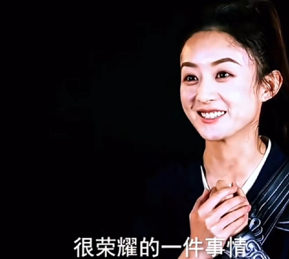 瓜主爆赵丽颖发楚乔，张萌快烦死了她大概觉得赵丽颖是想借着这波热度宣传自己的实