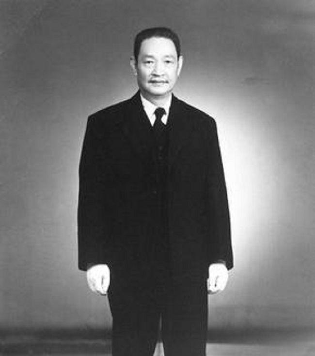 四位被邀参加开国大典的国民党高官，最后都官至何位了第一位：张治中将军。安徽巢