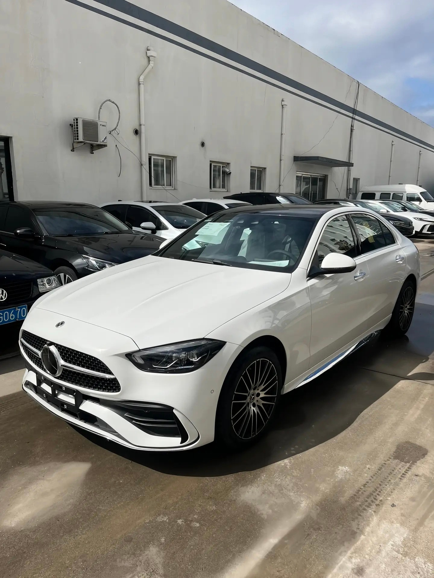 奔驰C260L运动版指导价3246，白黑806版本25.9月生产日期全款优惠