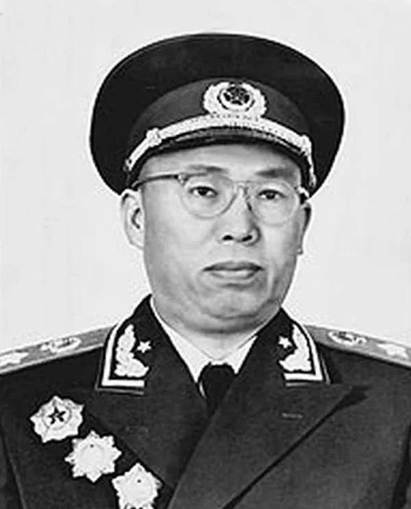 1942年，一个日军救了26个八路军，随后跑到115师驻地投奔八路军，谁知罗荣桓