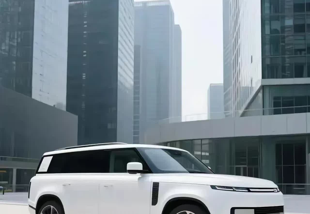 方程豹钛7要来了，预计起步价二十万以内，有纯电混动可选，网友们觉得那个外观设计最
