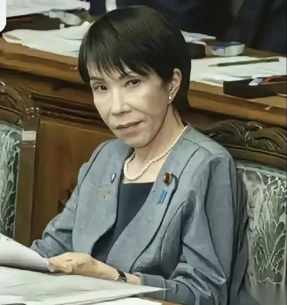 世界格局早已天翻地覆，日本明知大势已去、经济话语权持续崩塌，却依旧执迷不悟，疯狂