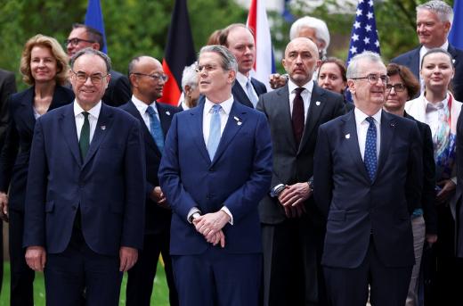 德国财长突然在G7会议上撂下一句狠话，直接撕破了西方表面的一团和气。 当地时