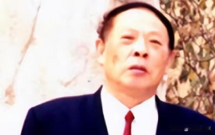 1987年11月，贺麓成在井冈山参观时，正巧碰上了刚从江西旅游过来的毛岸青和邵华